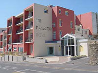 Narracott Hotel
