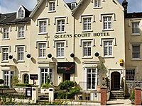 Queen's Court Hotel