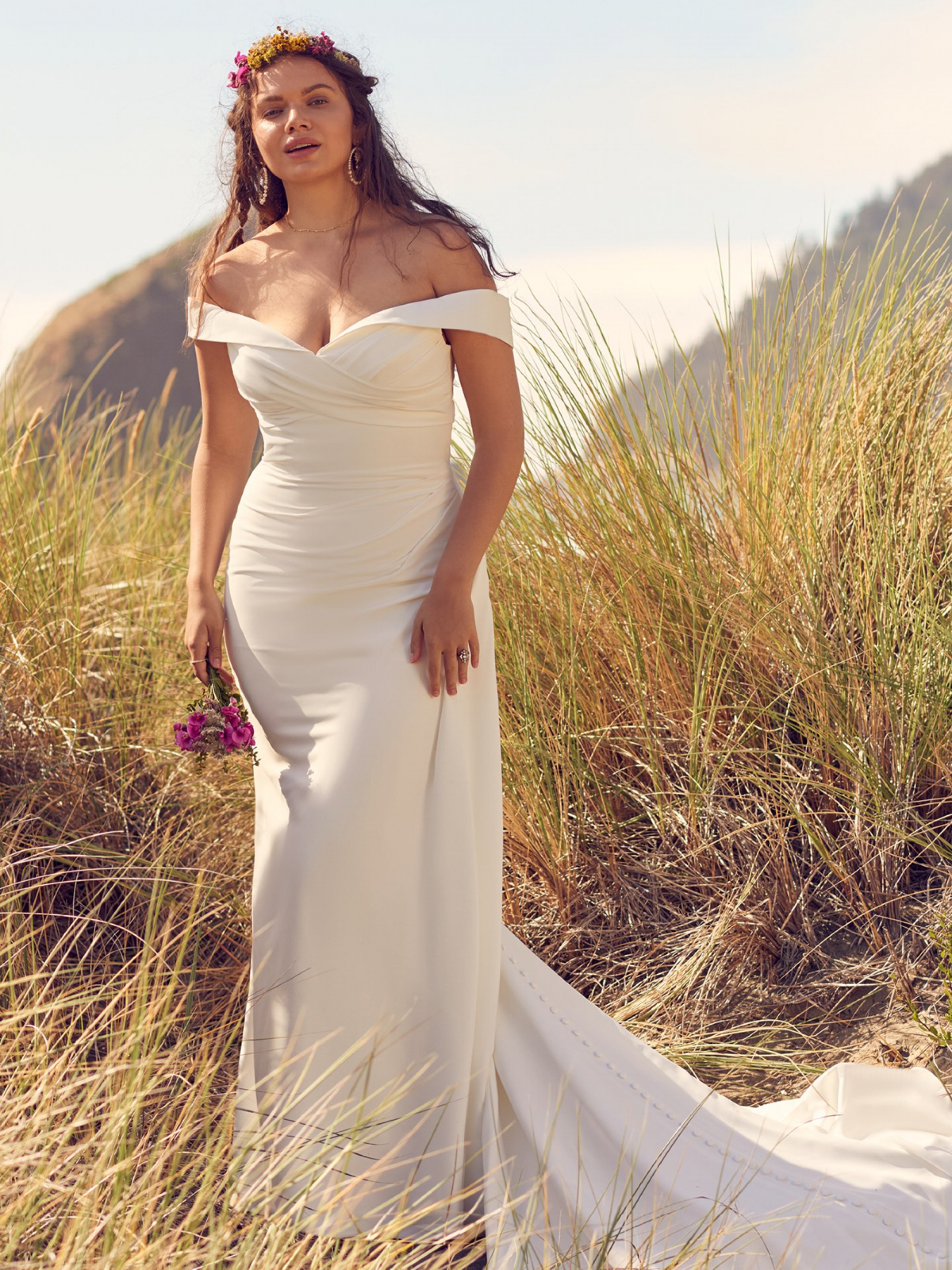 High Rebecca Ingram Kayla Sheath Wedding Dress 22RZ543A01 Alt3 IV