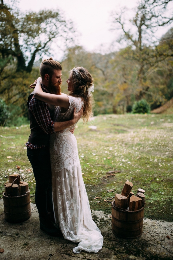 Rustic Woodland Wedding Style18