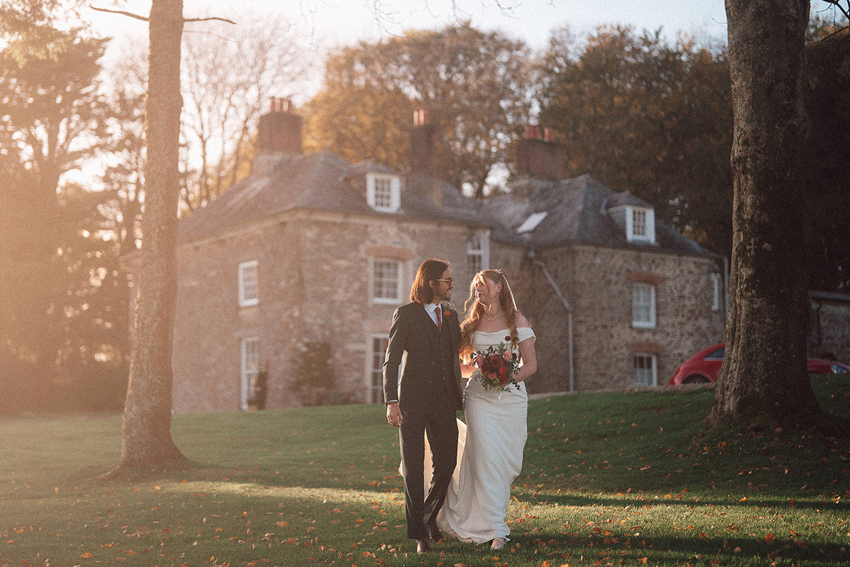 Fabulous offer for Autumn 2027 Tredudwell weddings