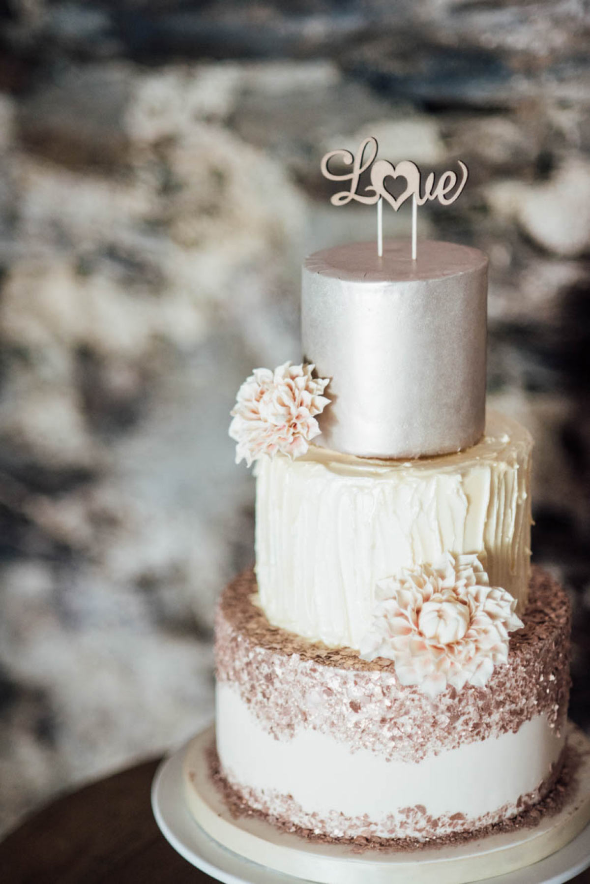 Win a wedding cake with Claire's Sweet Temptations!