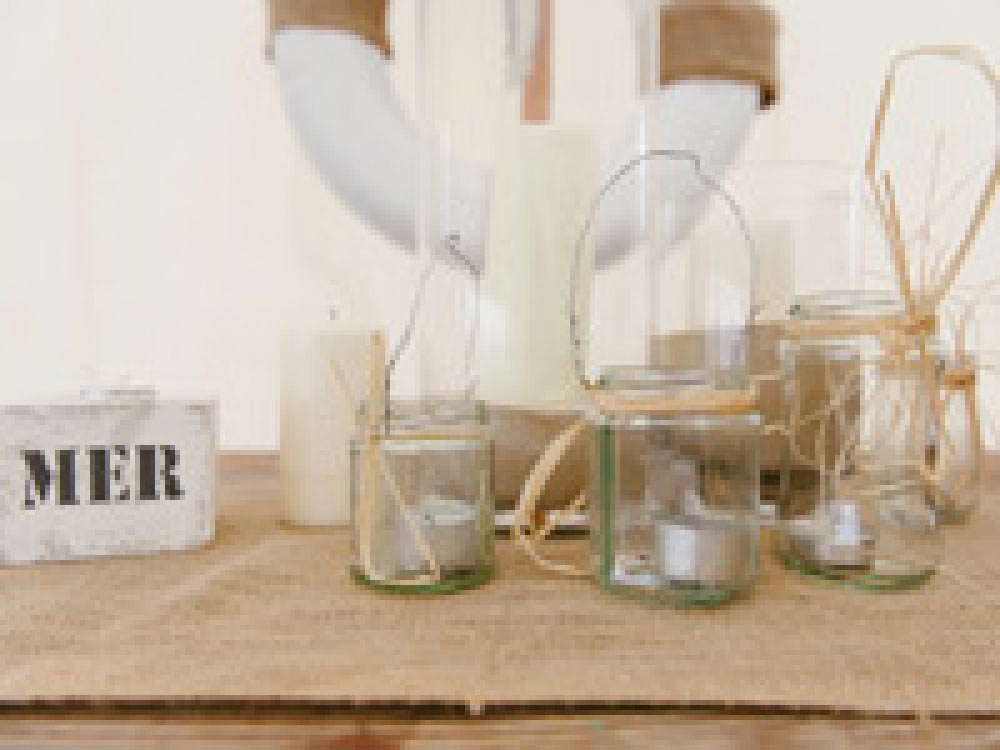 Vintage Seaside Wedding Styling