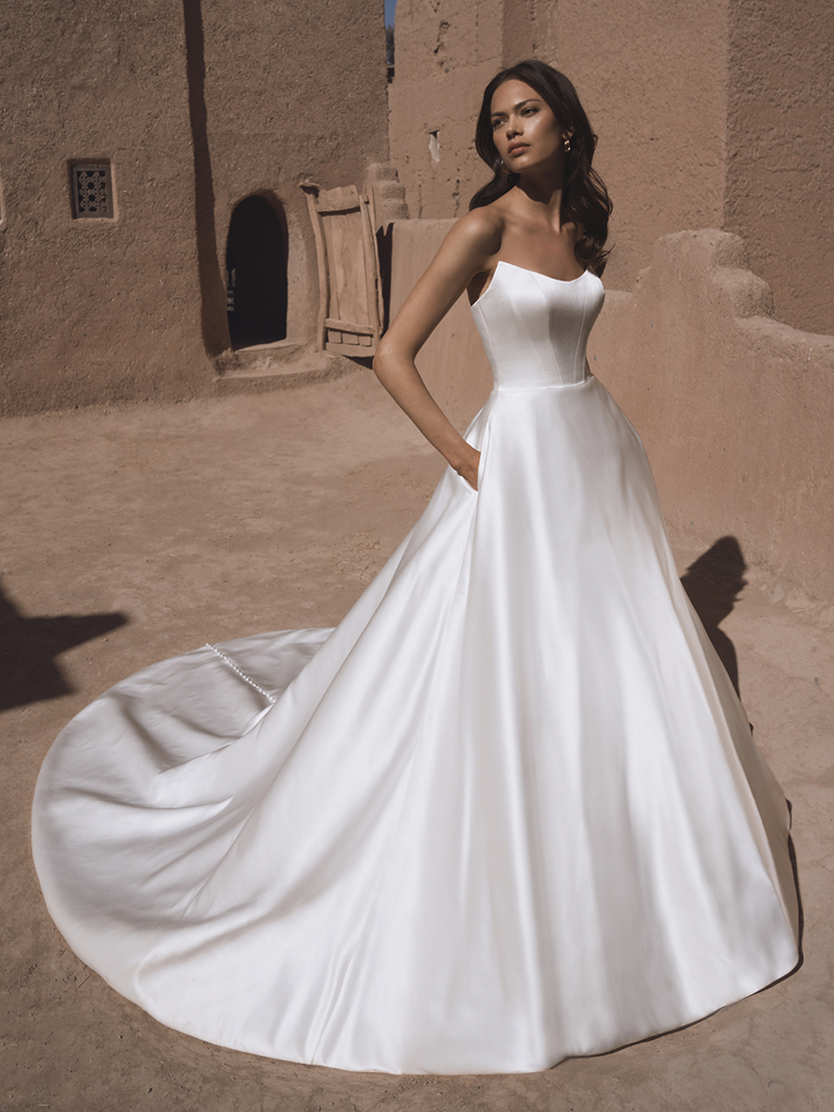 Champagne & Charlotte Sample Sale