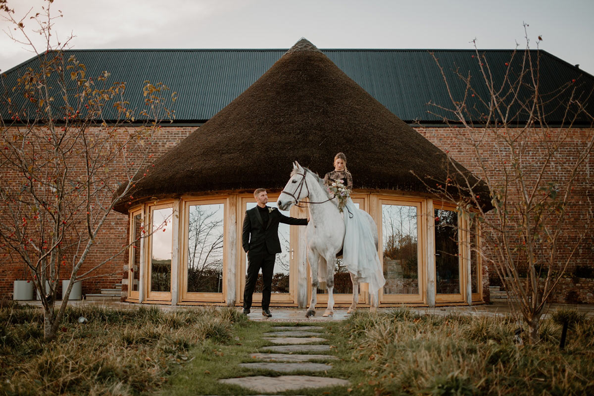 Winter wedding styled shoot at Brickhouse Vineyard