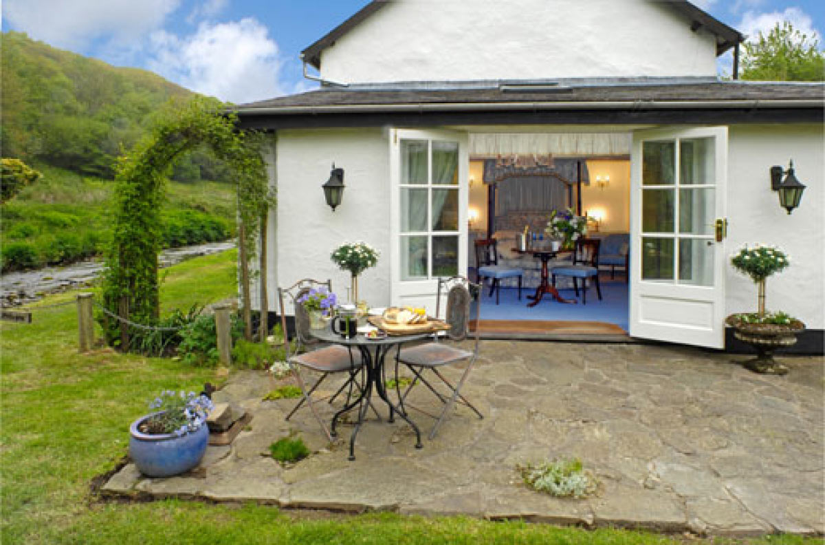 Devon Honeymoon Hideaways - Wedding Night
