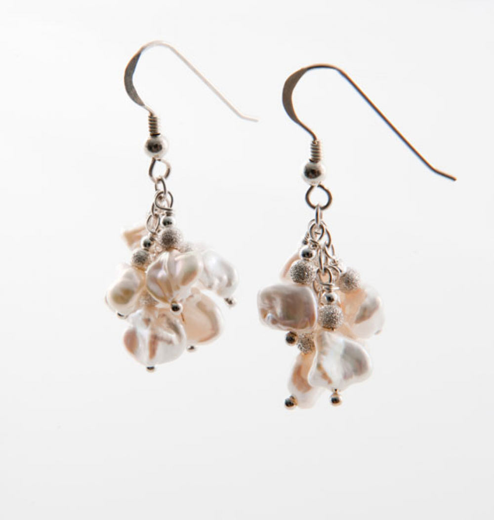 Win Keshi Pearl Earrings from Papillon Rouge at The Wed Show!