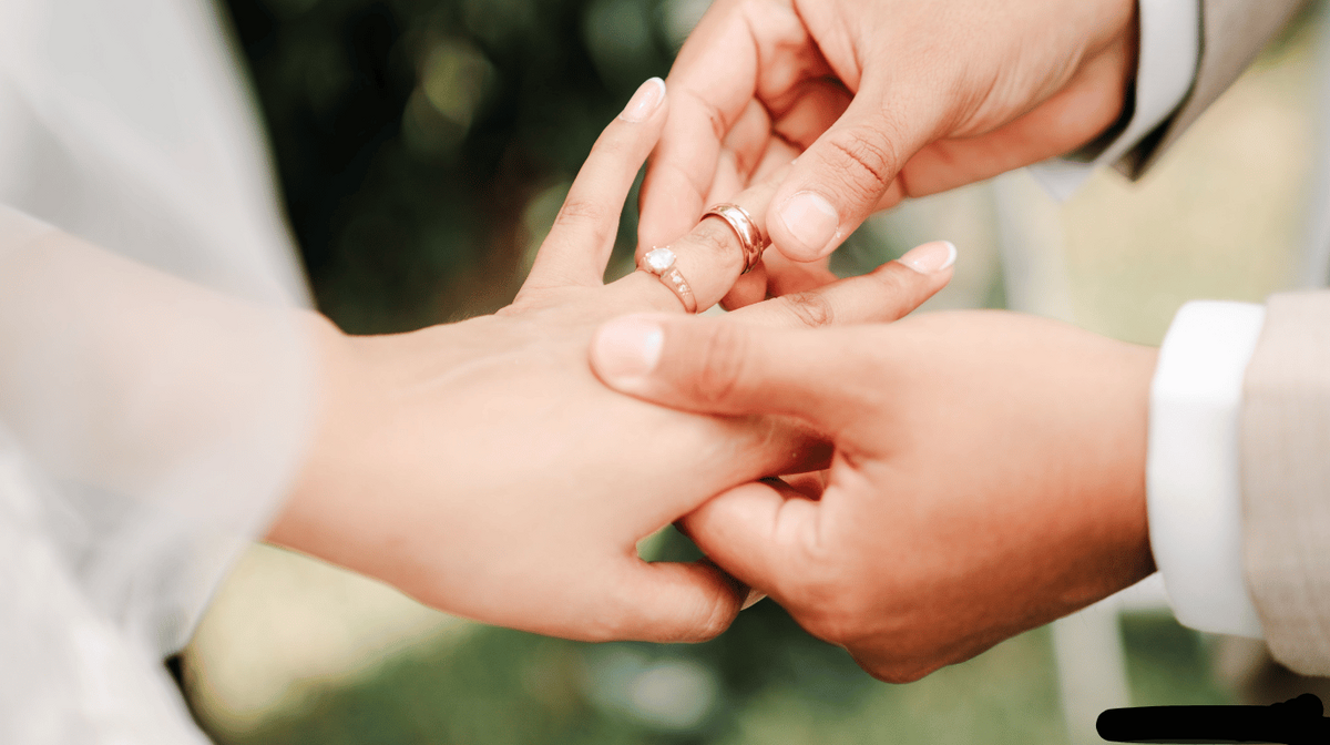 Shopping for Wedding Bands? 8 Brands to Watch Out For