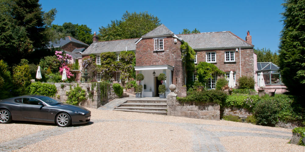 Win a hen party package at Boscundle Manor!