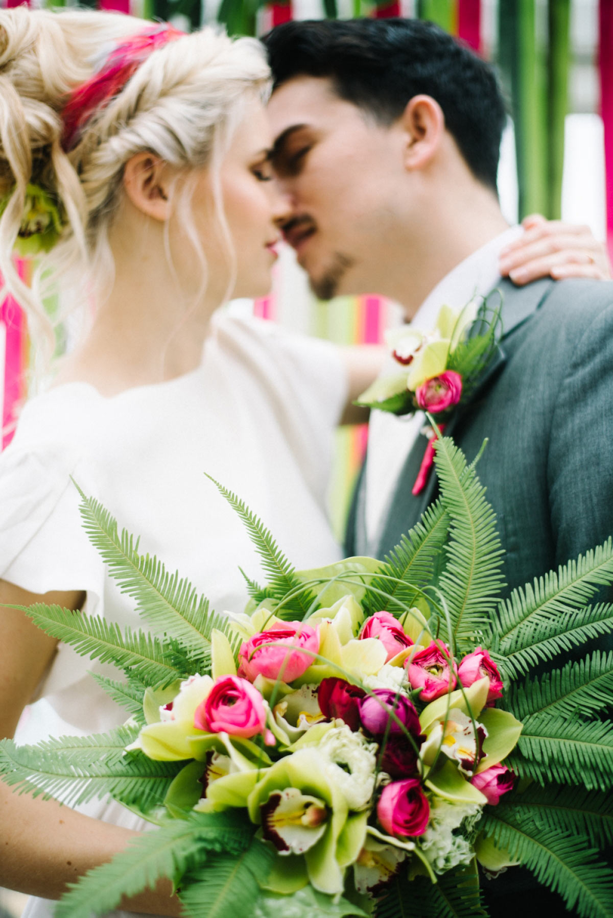Tropical crush styled shoot