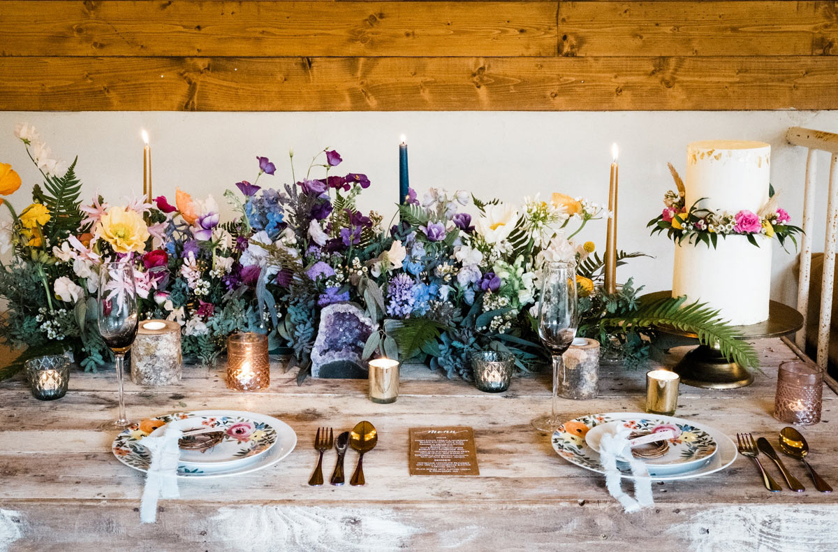 Colourful and free-spirited reception style