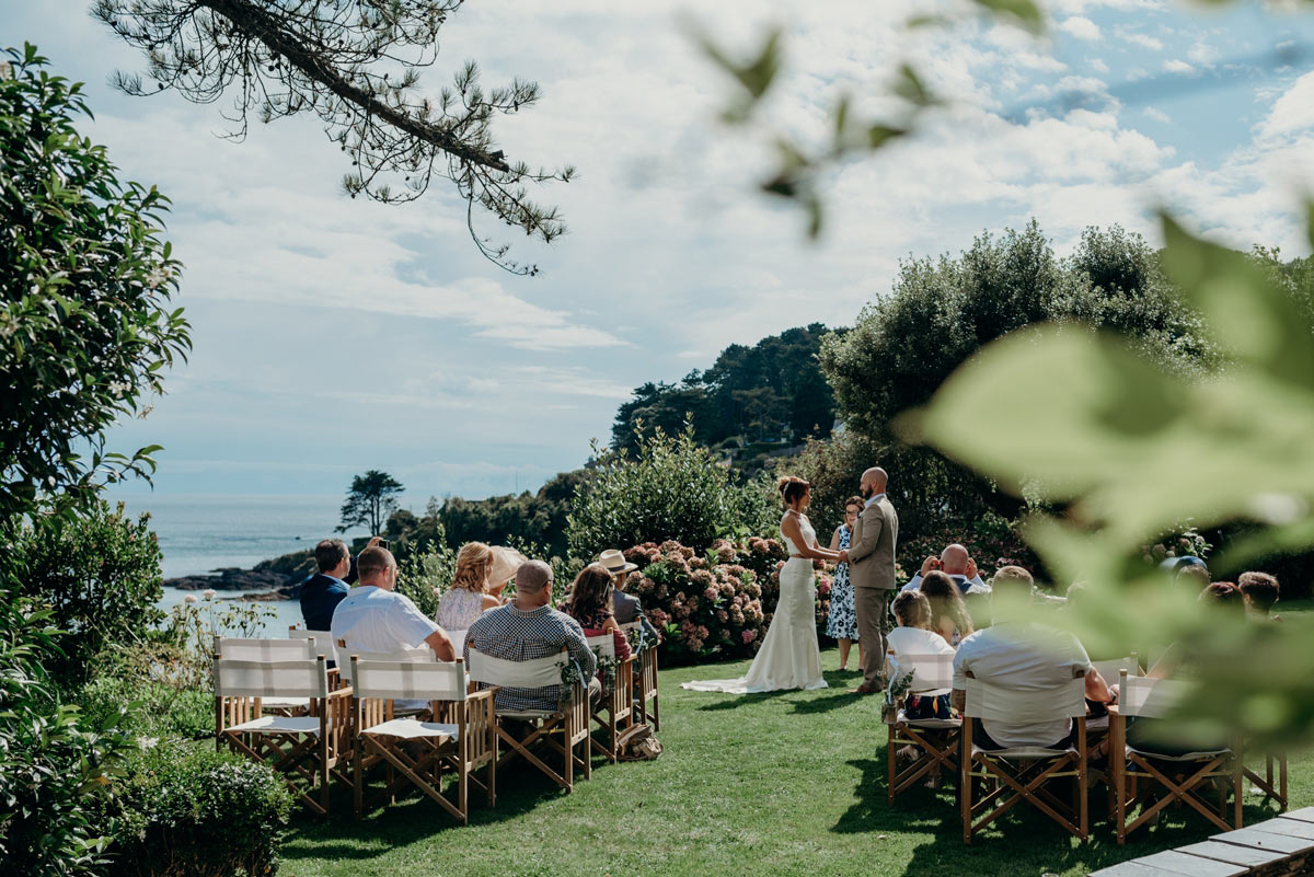 Outdoor Wedding Guide