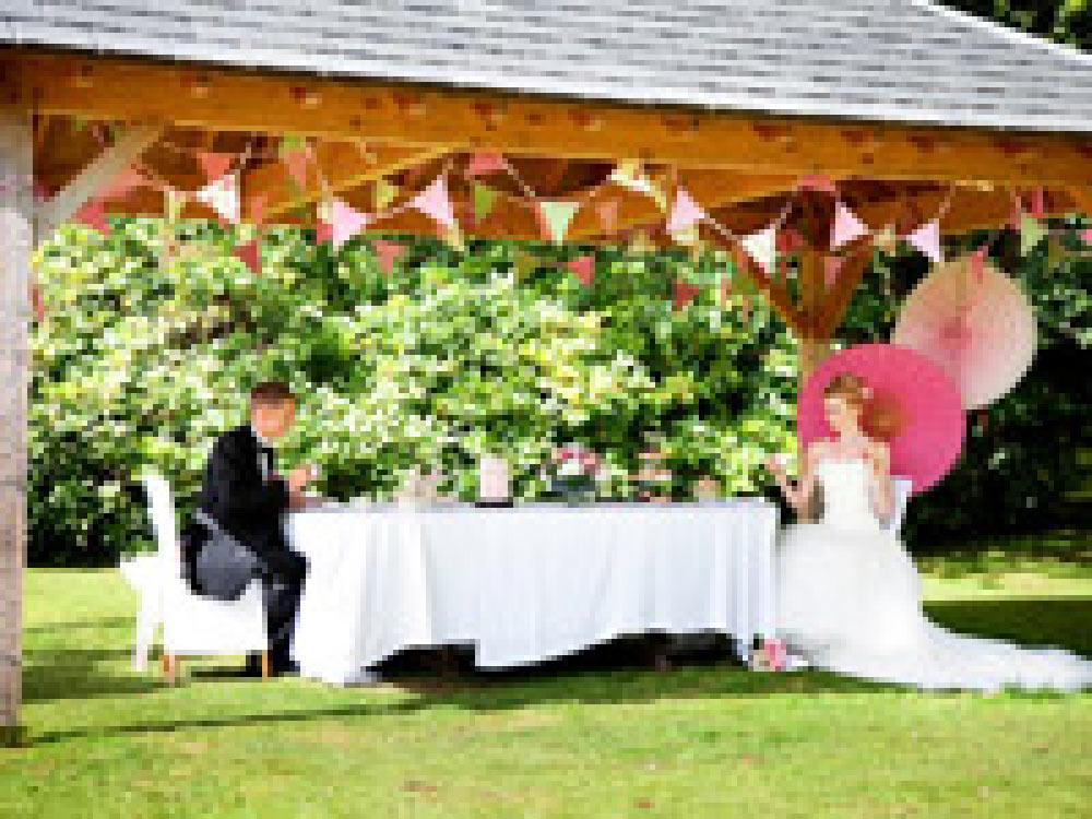 Wedding Styling in Devon: Vintage Tea Parties