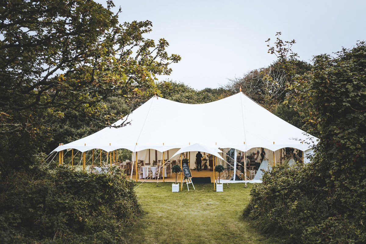 Styled shoot in the Cornish countryside