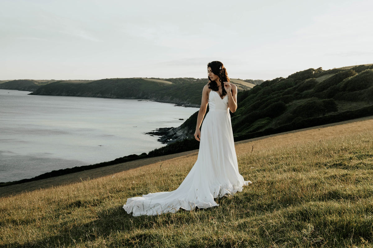 Summer bridal style at golden hour