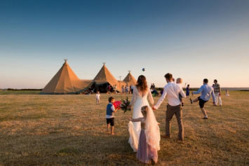 Our guide to styling your dream wedding under canvas