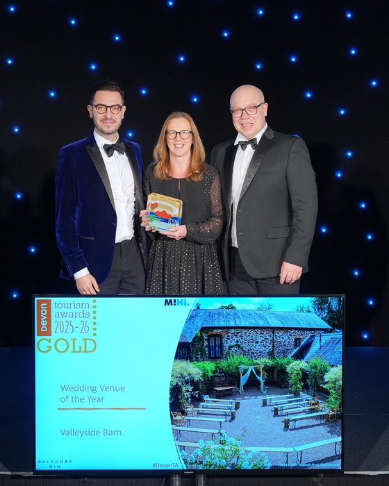 Valleyside Barn scoops Gold for Wedding Venue of the Year