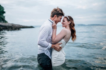 Ethereal elopement inspiration made in Devon