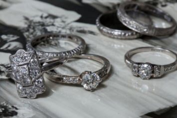 Wed's guide to buying vintage jewellery