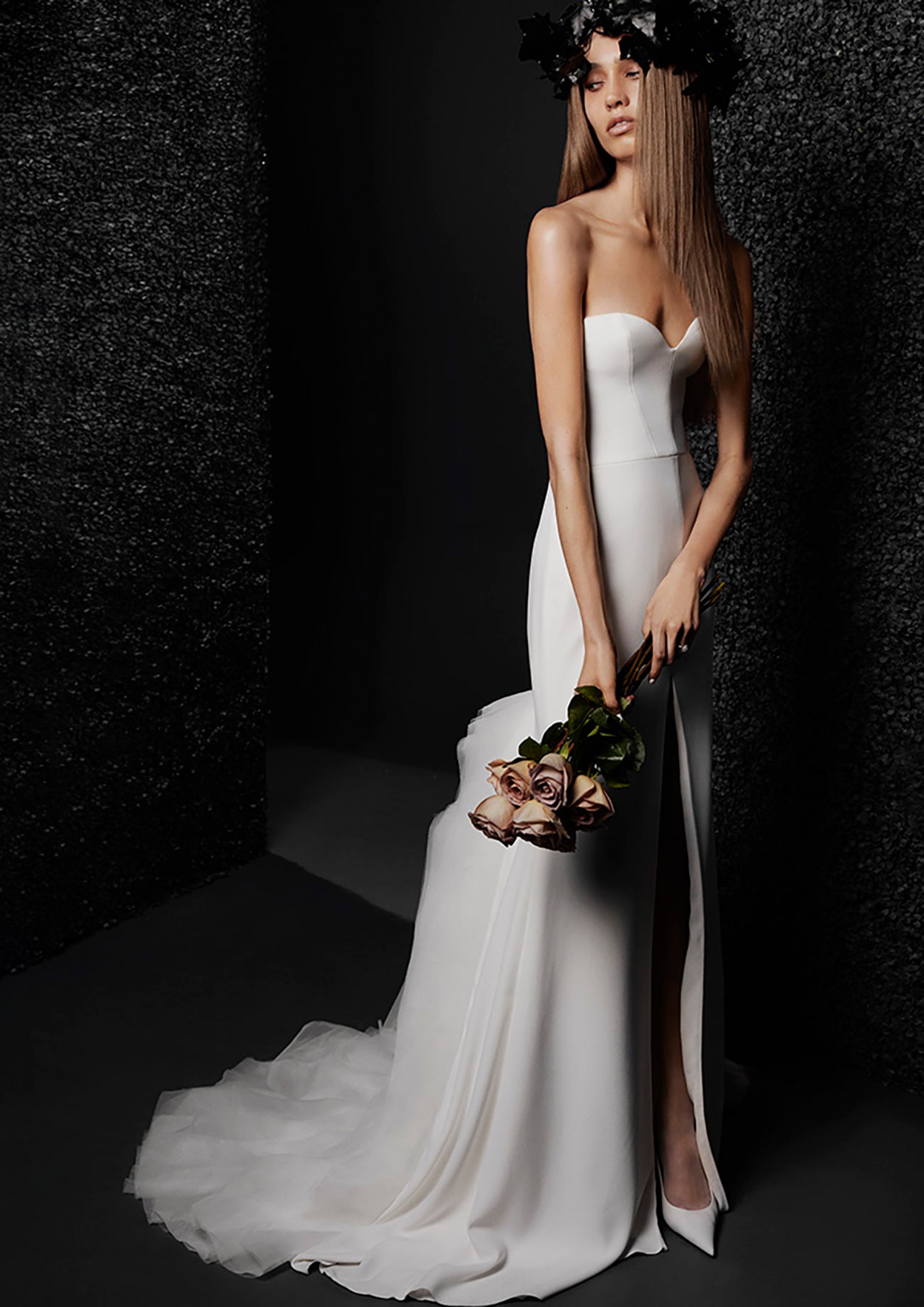 VIVALDA | Sheath wedding dress with V-neck | Vera Wang Bride