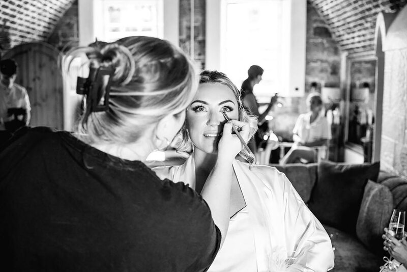 Wedding Photographer Andy Holter Make up