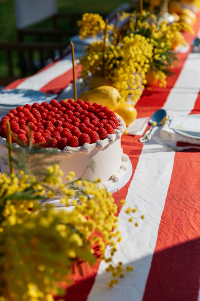 Ambers Cakery White cake