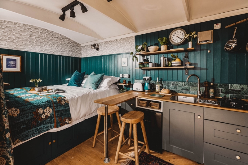 Unique Hideaways - small_HoneymoonsCornwallandDevonUniqueHideaways14.jpg