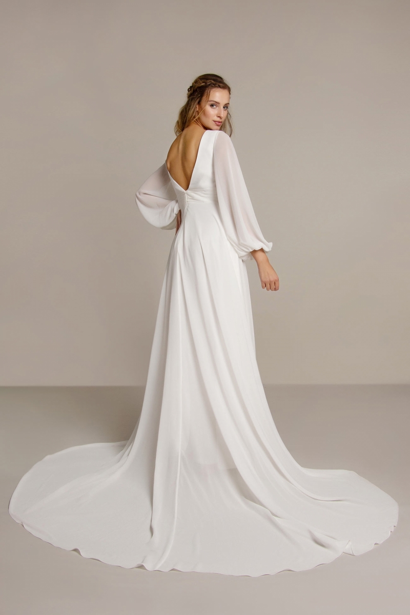 Handmade Wedding Dresses in Cornwall: Unique Craftsmanship for Your Big Day