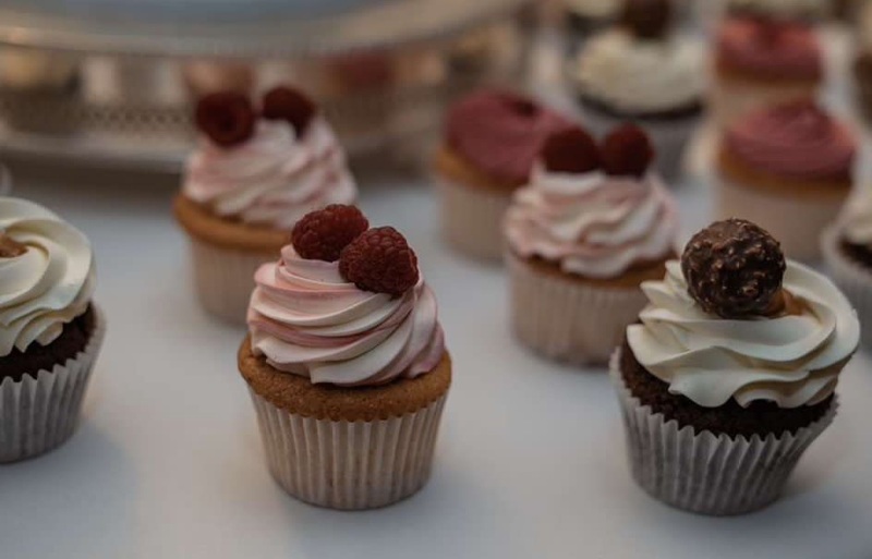 Wedding cakes Cupcakes