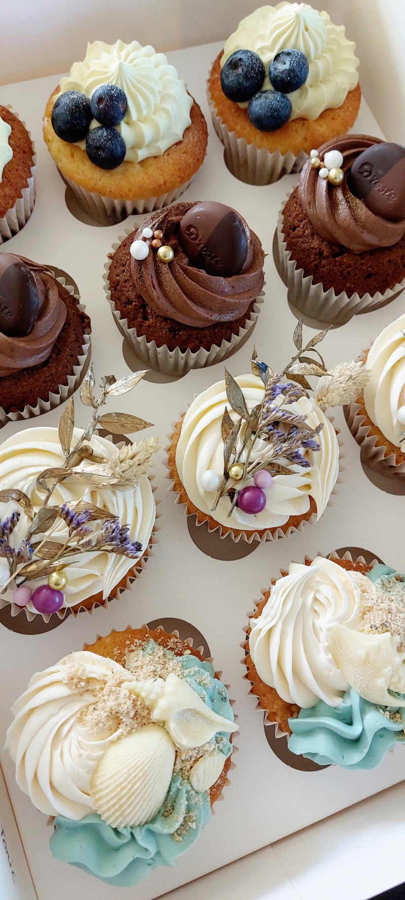 Ausel Cakes - small_WeddingCakesCornwallAuselCakes20220531_155005.jpg