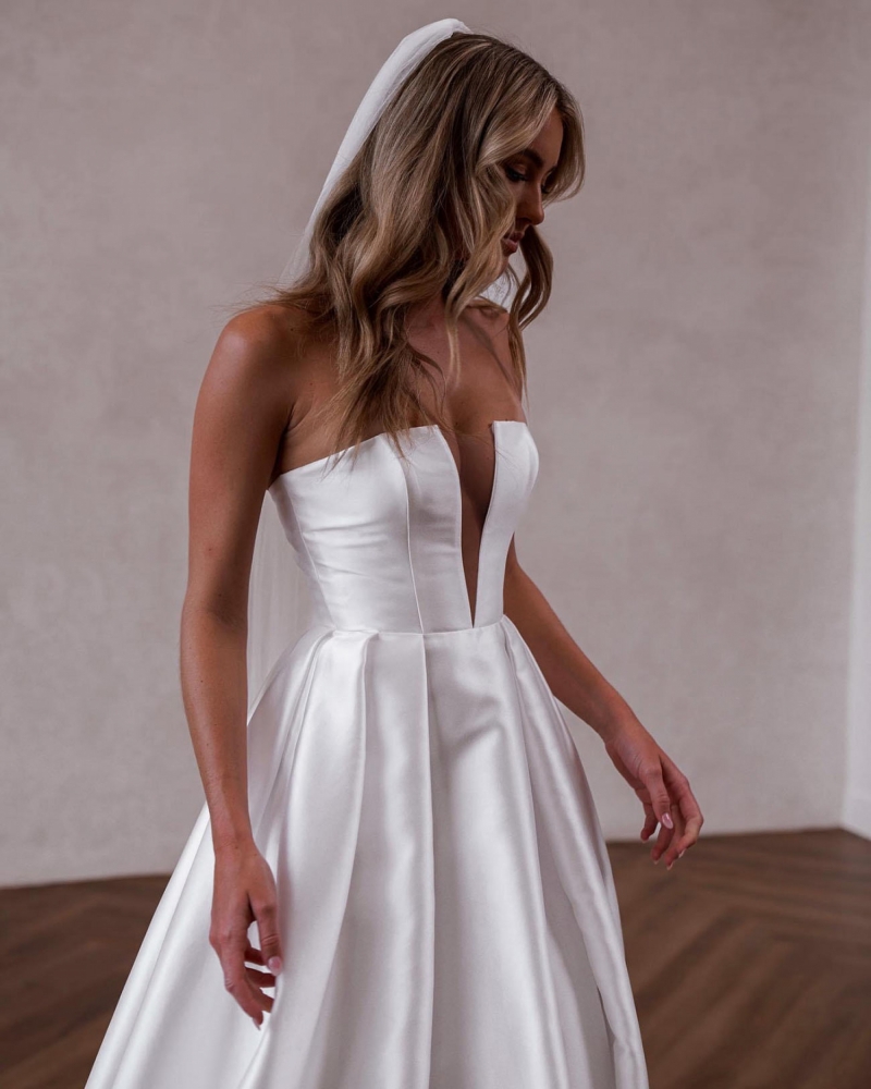 St Ives Bridal Boutique - small_wedding-dress-cornwall_4277.jpg