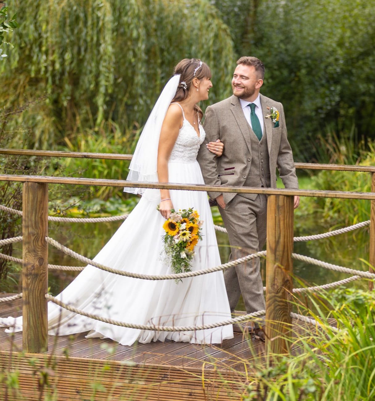 Bff8b58 7711 48b8 B17f 3611e1a22857