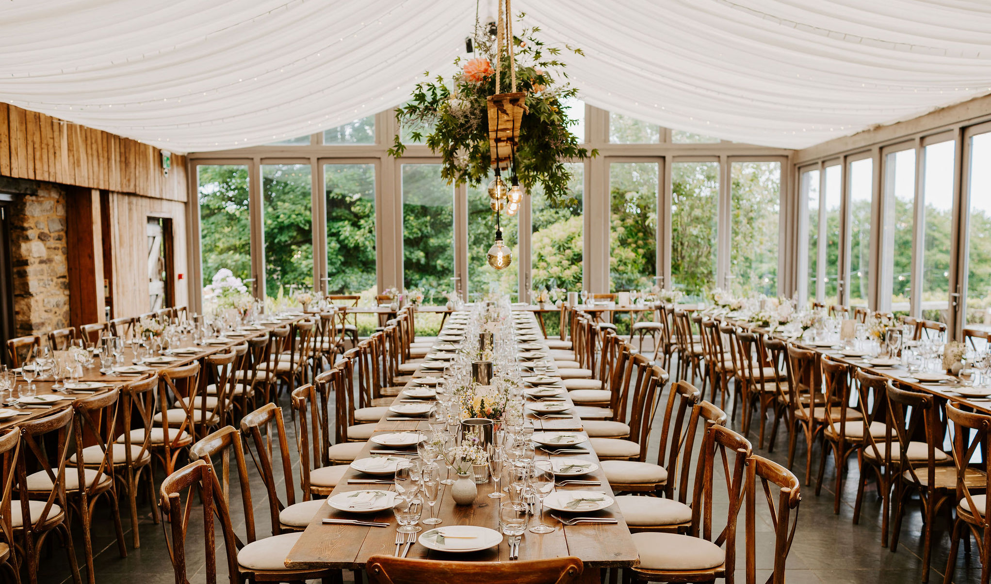 10LaurenOllieTrestlesPlankLauraBuffery