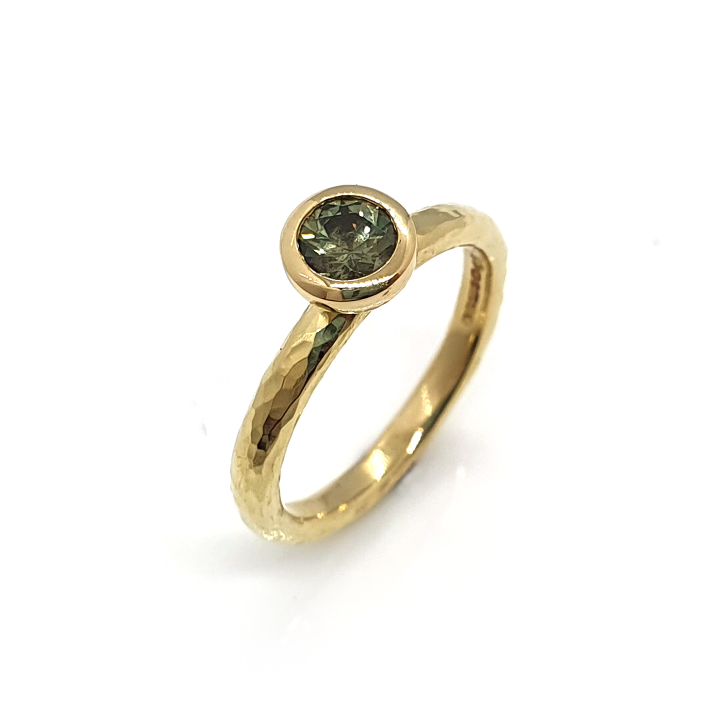 1 Green Sapphire & Hammered 18ct Yellow Gold Engagement Ring