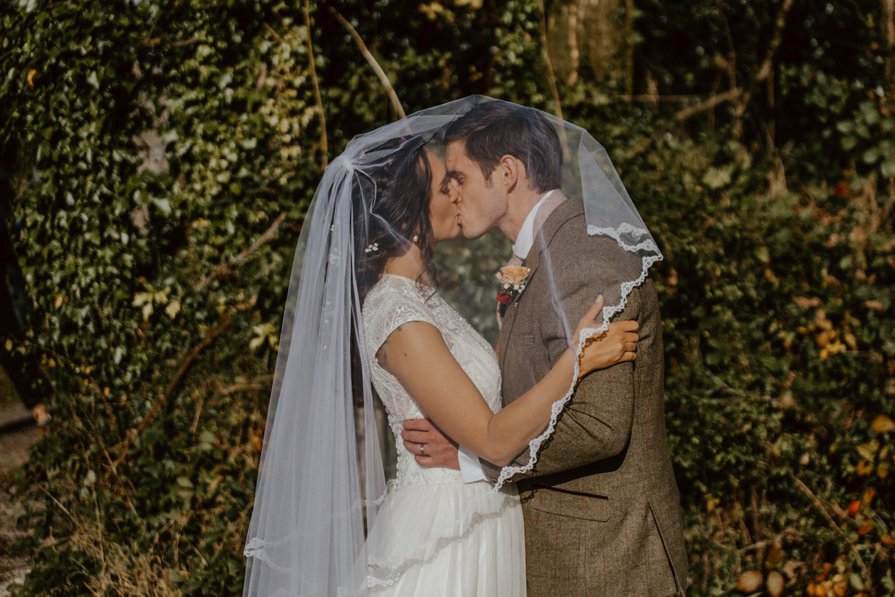 Real Wedding Knightor Winery Cornwall Veils