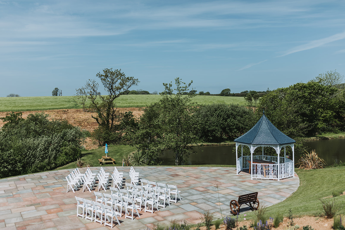 OutsideCeremony MollieMcAusland.jpg