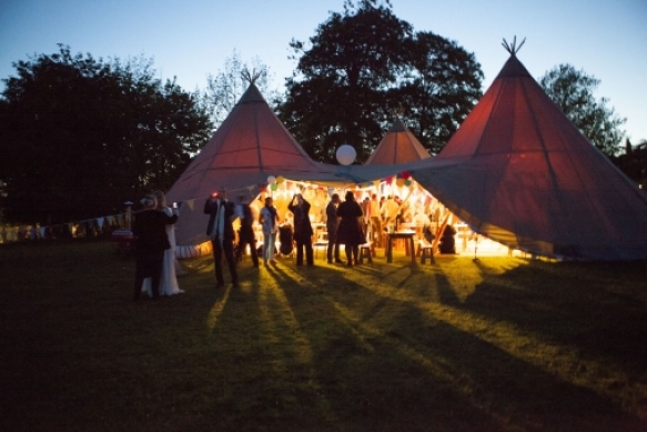 PARK TIPIS WEDDING