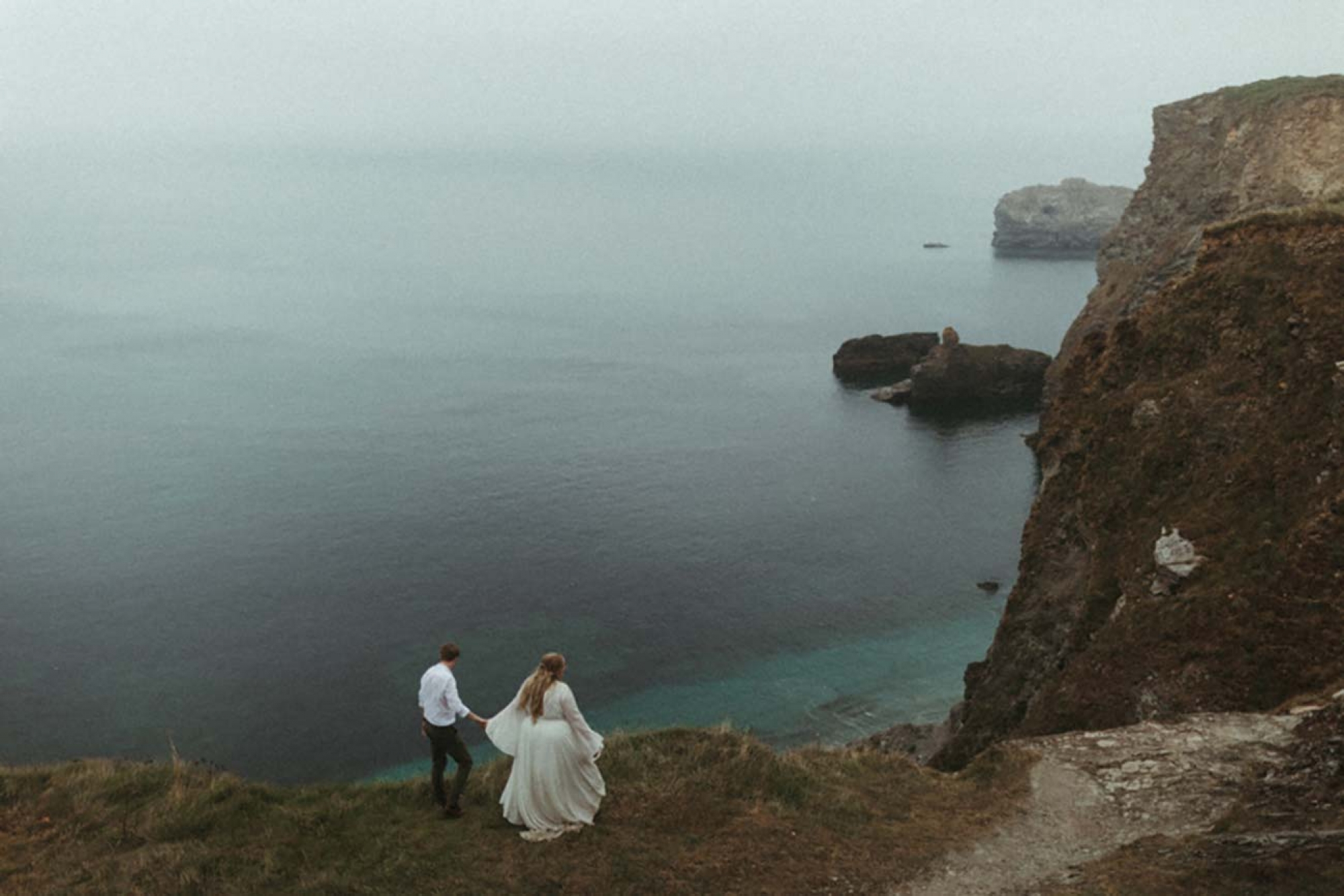 CB1130B 347E 4DF4 8699 8C27F6E8A28A