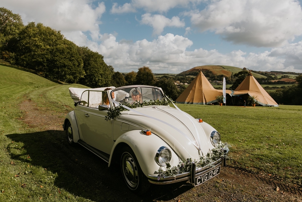 Blue Fizz Tawstock WeddingVenue Devon Creative Photography Lucywallacephotography 099