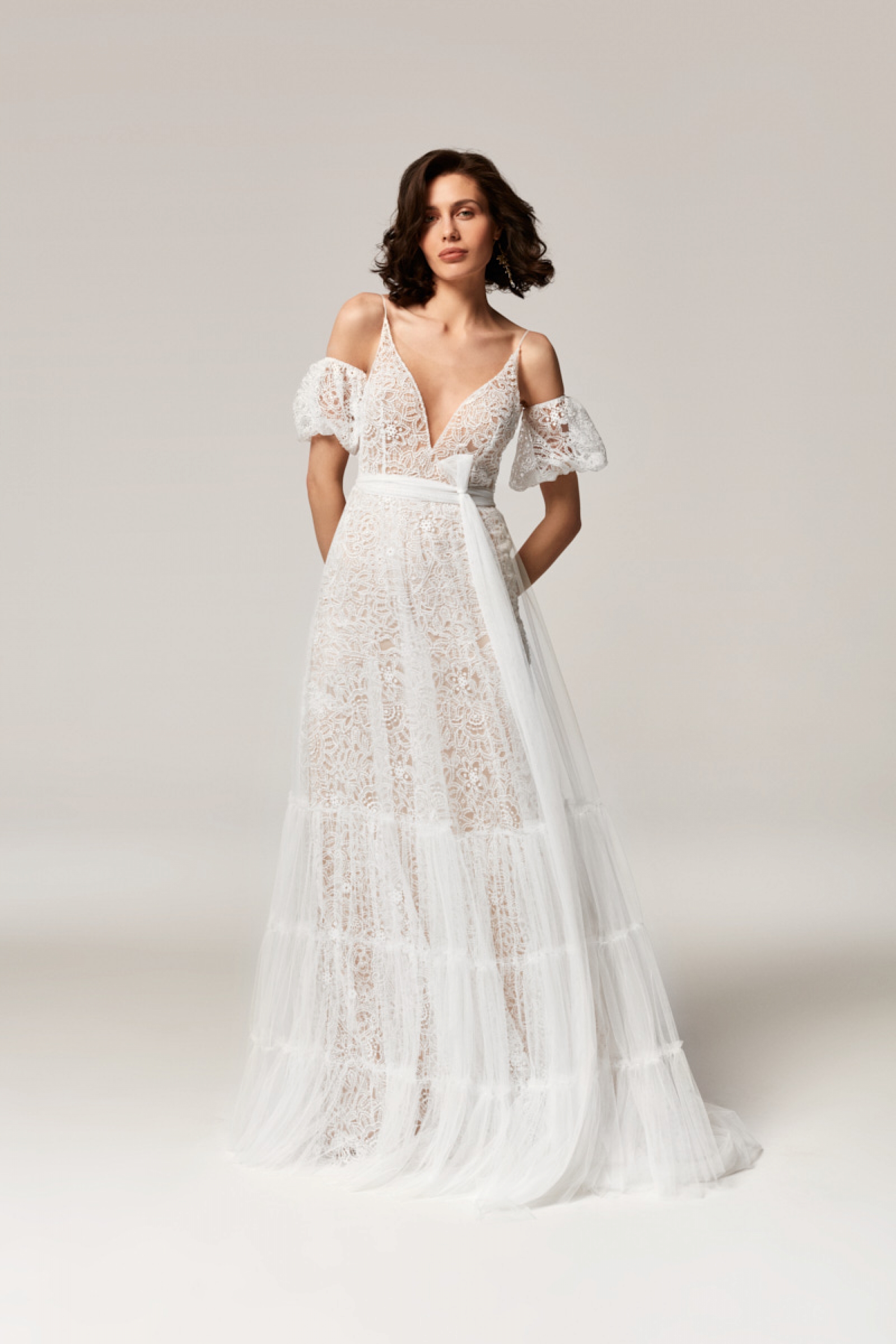 DAYDREAMINGWilmawithoverskirt