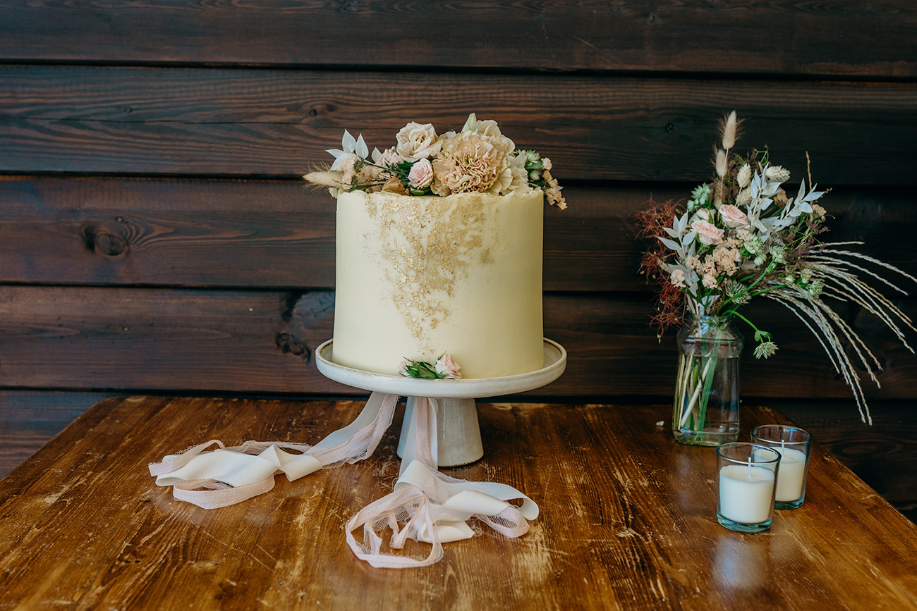 Daisy Mae Matt Wedding Lusty Glaze Cornwall Cake