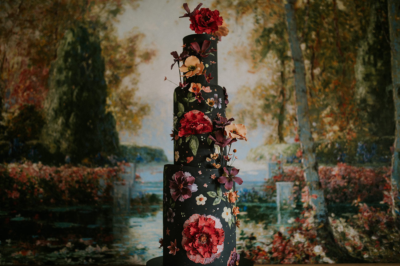 Chocolate flowers wedding cake