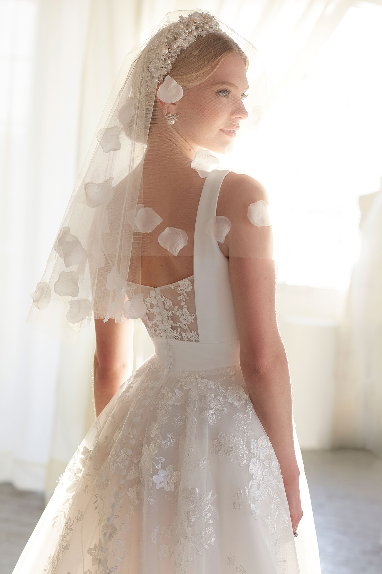 Ellis Bree 11886 174