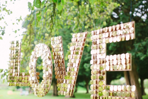 LEOBOJESEN LOVEsign1