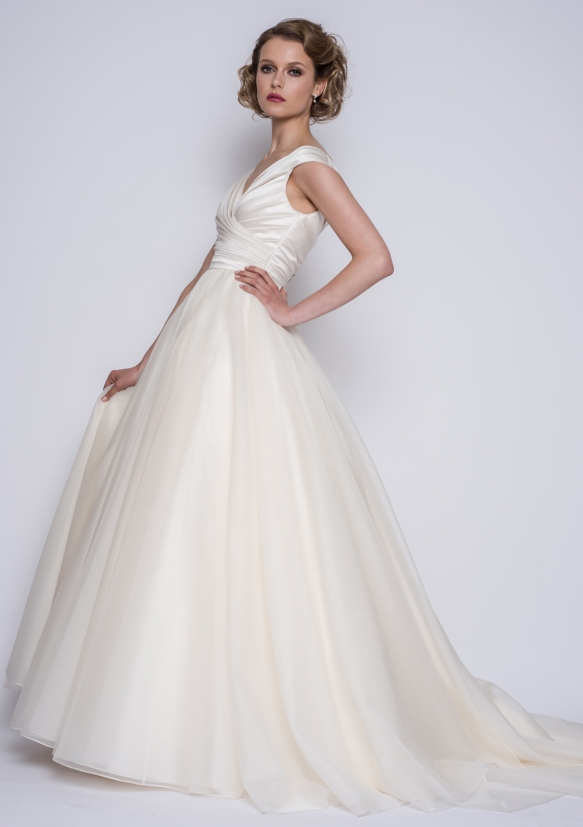 LOULOUBRIDAL KATEWALKERBRIDAL LB210E 7388