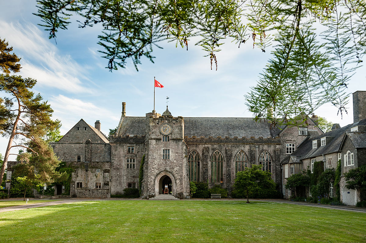 Dartington Hall Wedding fair 2025