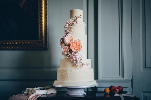 Peboryon 2017 Juliet Cake2 Credit Toby Lowe Photography