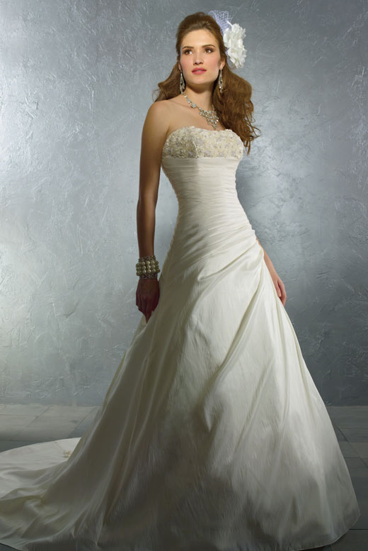 TRADITIONAL Alfred Angelo W