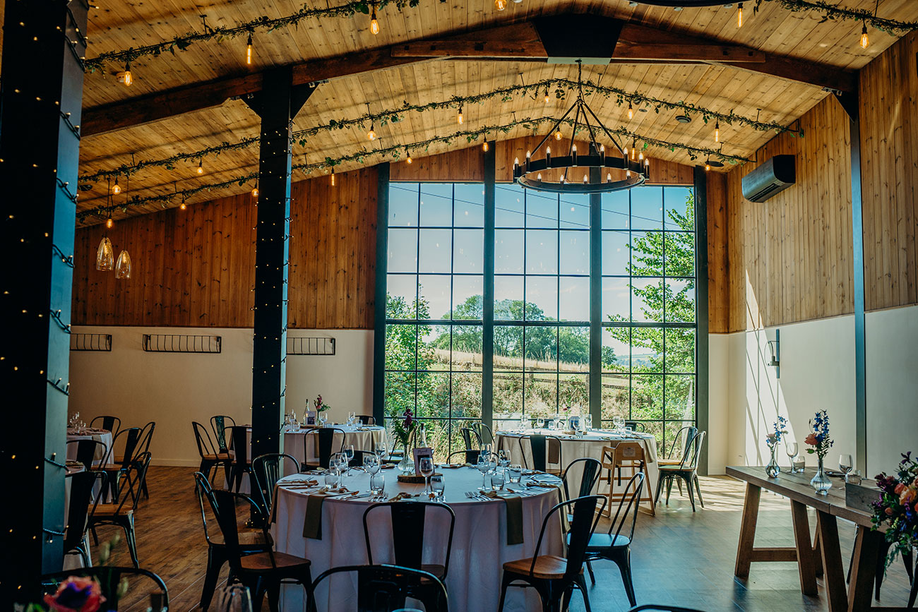 Upton Barn Wedding Hannah And Mark 726