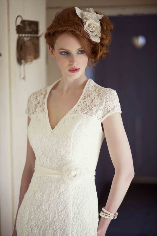 WedMagazineRiverCottagebridal